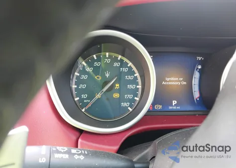 2015 Maserati Ghibli z USA, uszkodzony, nr VIN ZAM57XSA8F1137251